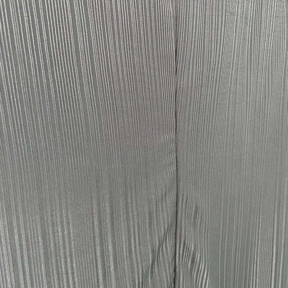 Sage dress with draping detail - Picture 4 of 4